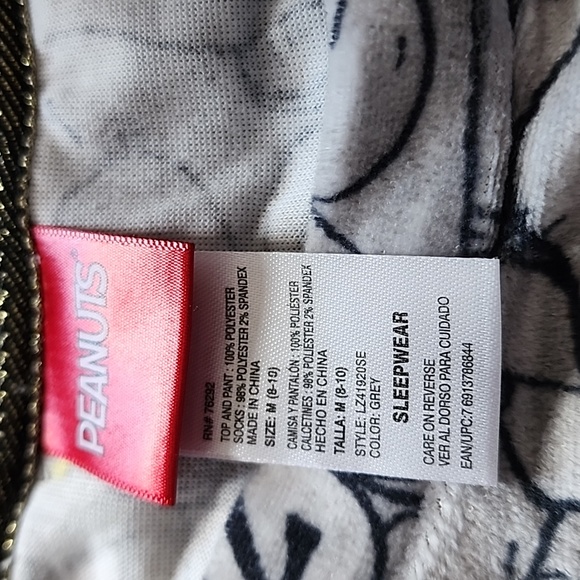 Snoopy sz Med pajama set - Picture 2 of 5